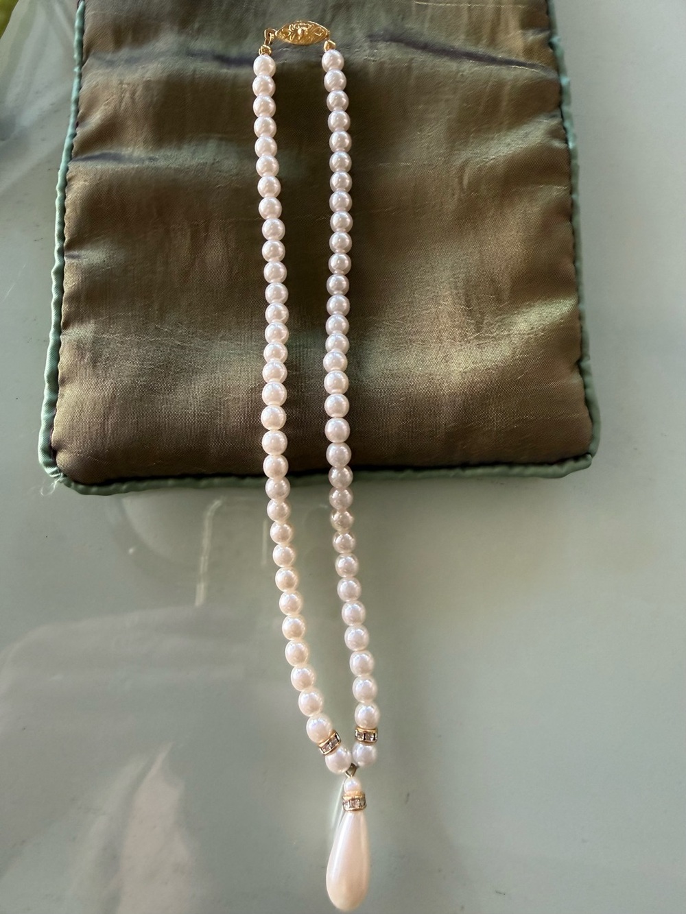 Classic Pearl Necklace with Teardrop Pendant - White